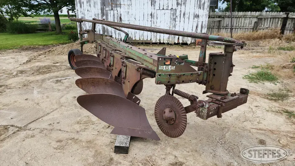 Oliver 566 Plow