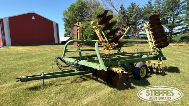 John Deere 230