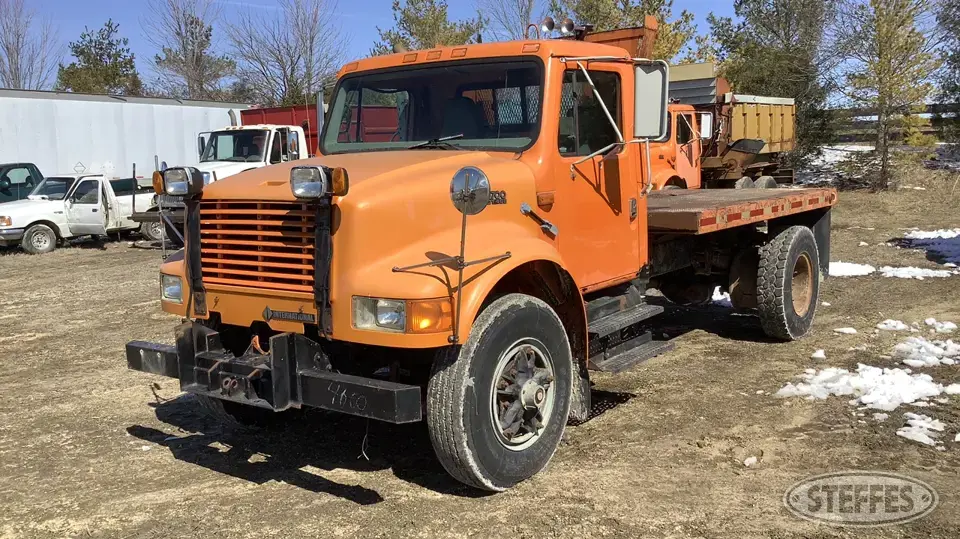 1997 International 4700 Flatbed Truck