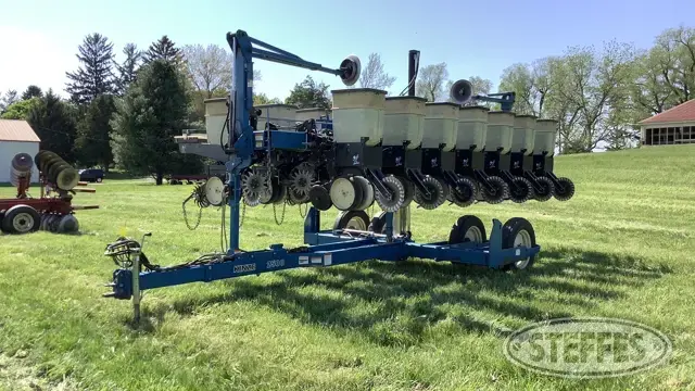 Kinze 2500