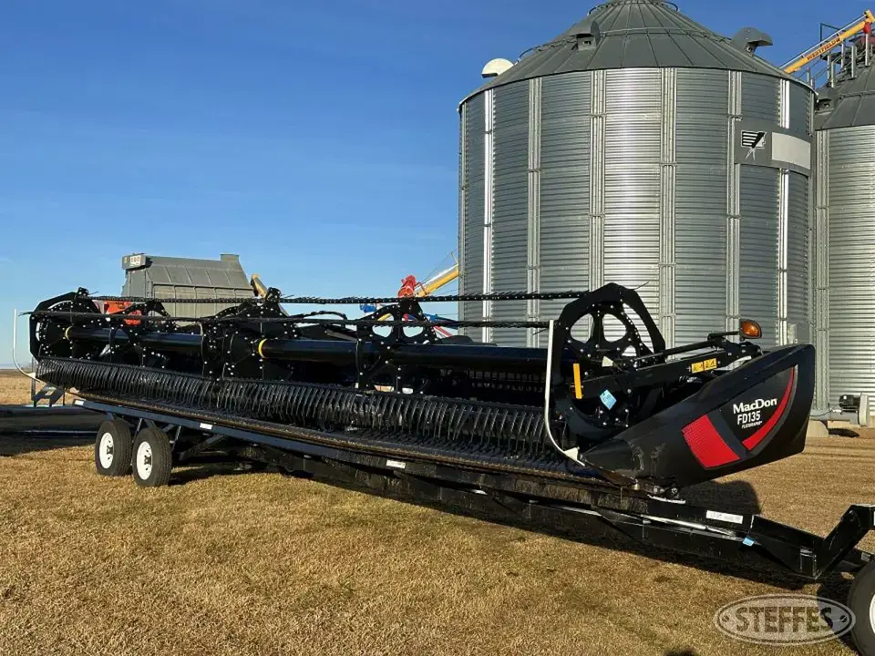 2018 MacDon FD135 Draper Head
