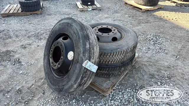 (3) 10R22.5 wheels
