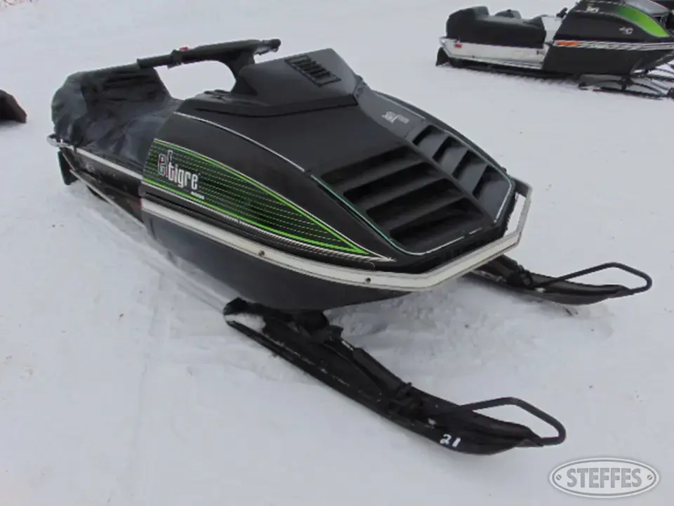 1976 Arctic Cat El Tigre 4000 Snowmobile