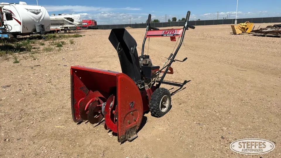 MTD 316-611D372 Self-Propelled Snowblower