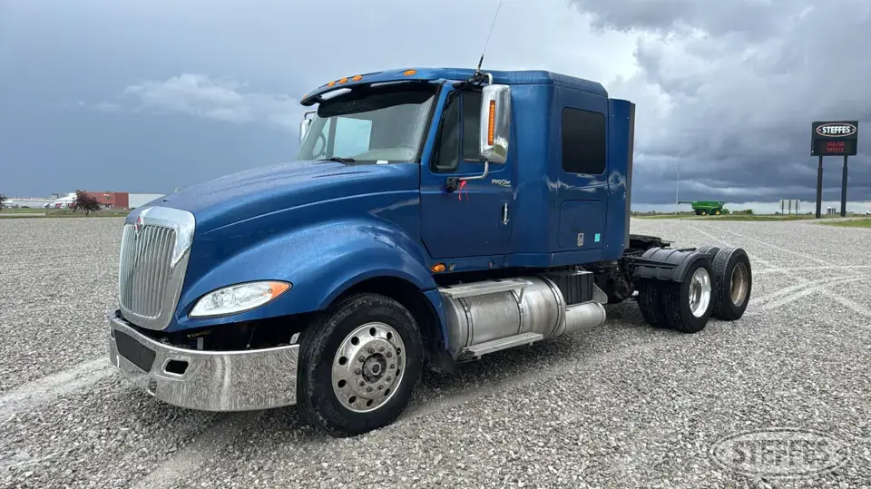 2011 International ProStar Premium Conventional Truck with Sleeper
