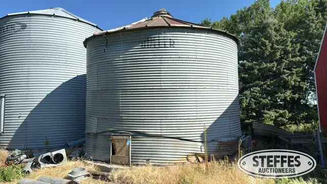 Butler grain bin