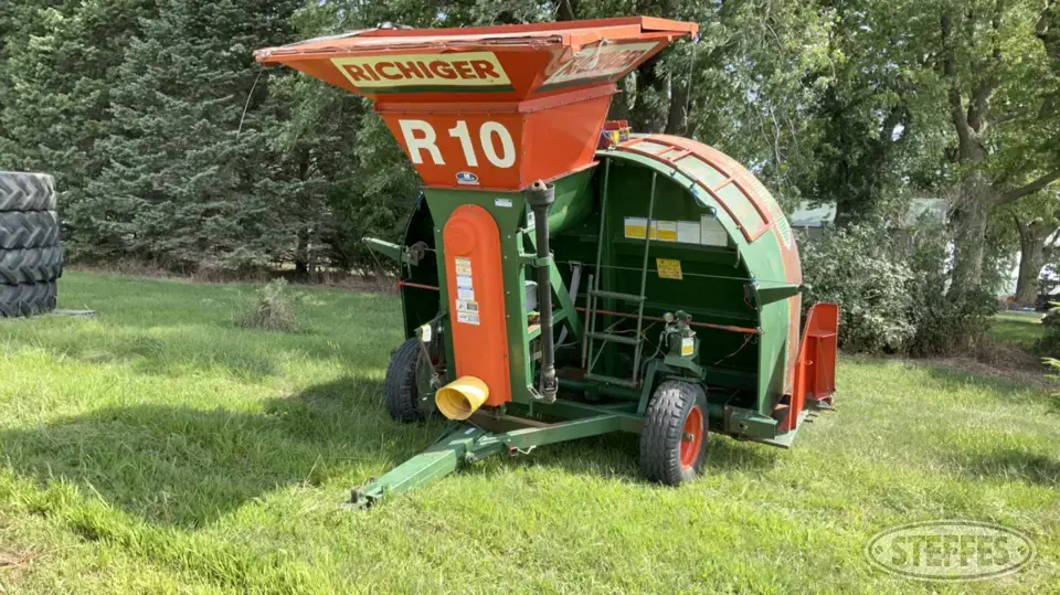 Richiger R10 Grain Bag Loaders and Unloader