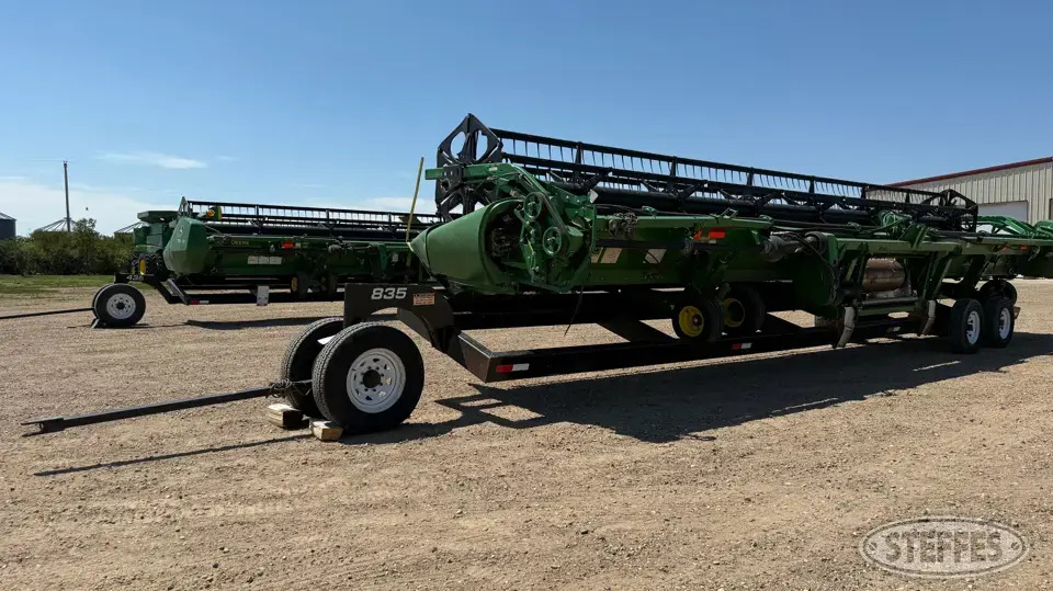 Industrias America 835 Header Trailer