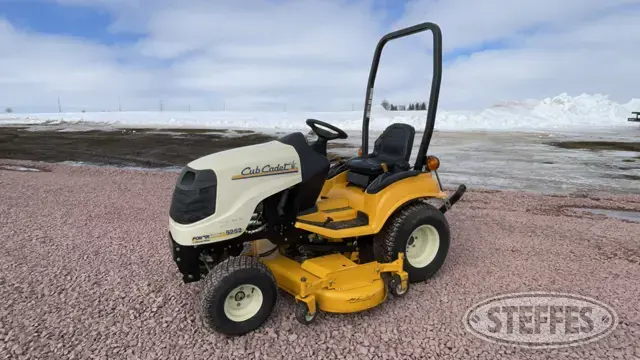 2000 Cub Cadet 5252e