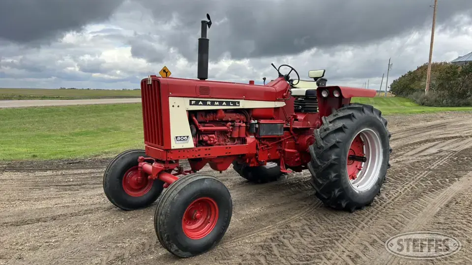 1965 Farmall 806 Collectible Tractor