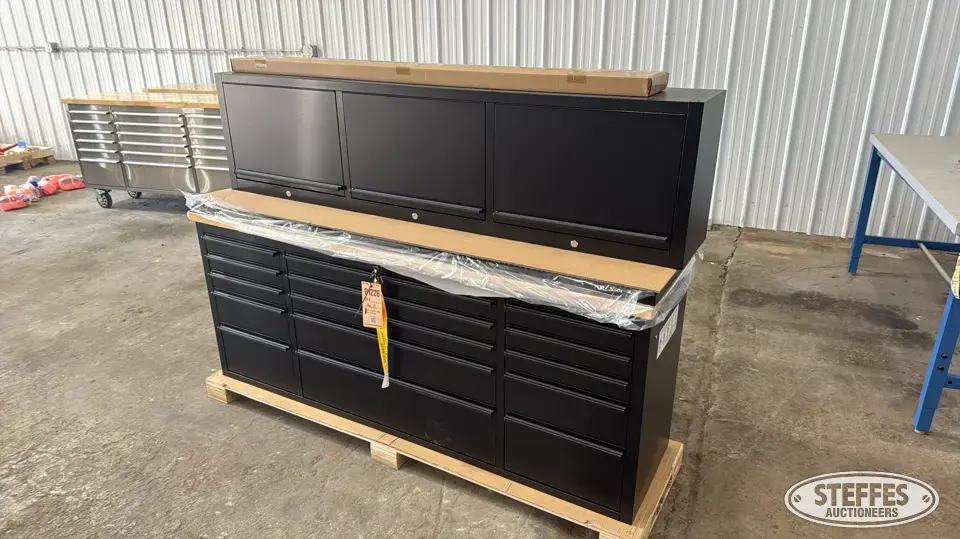 Tool bench Storage and Bench