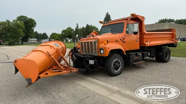 1992 International 2554