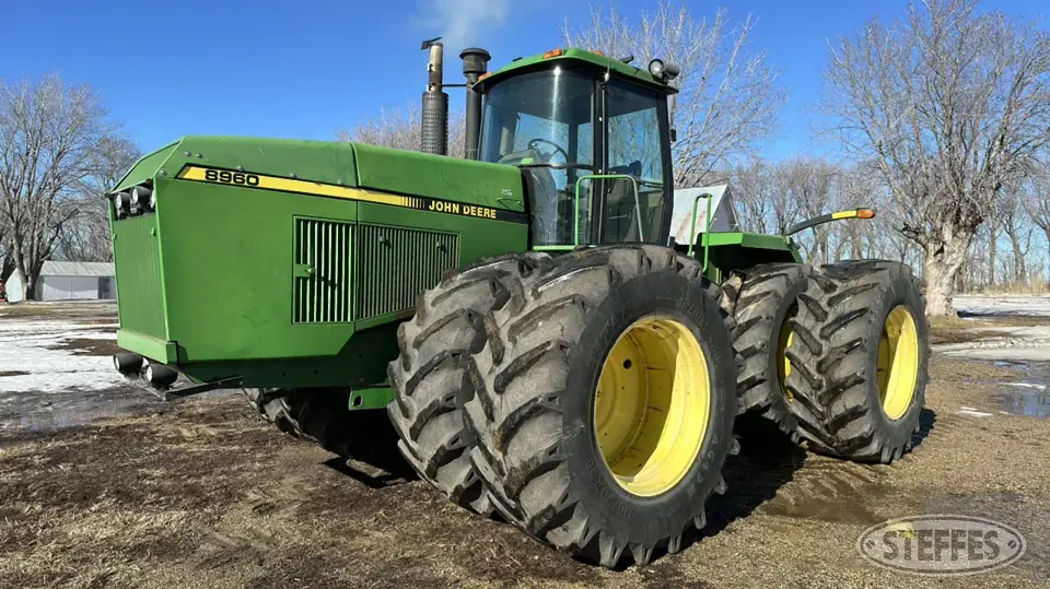 1991 John Deere 8960 4WD Tractor