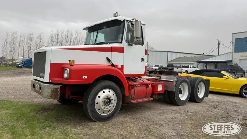 1993 Volvo WCN Conventional Truck without Sleeper