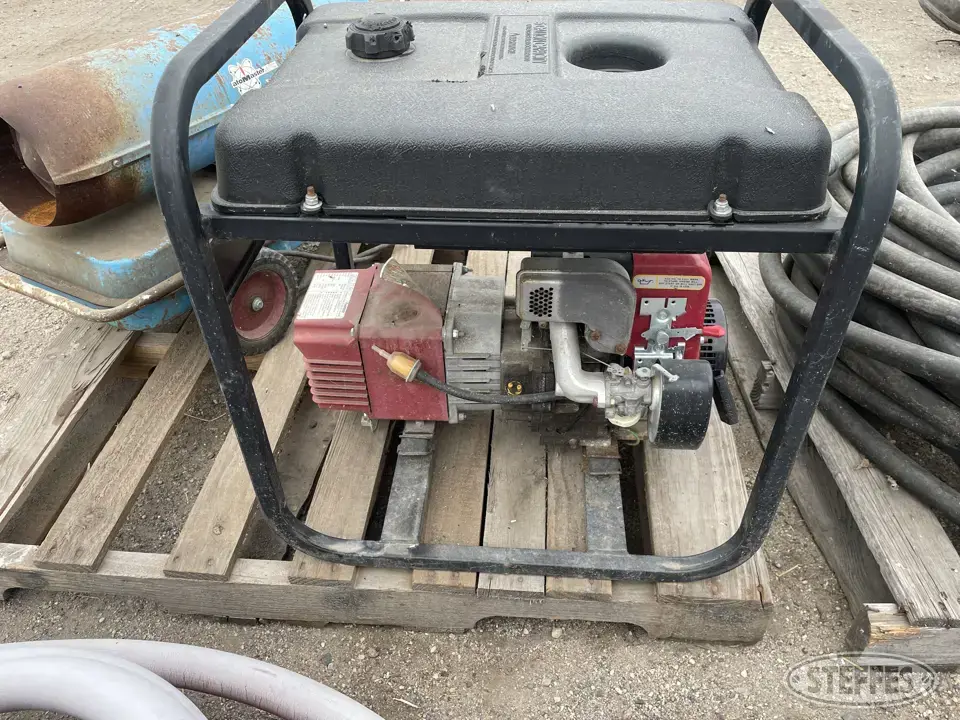 Coleman Powermate Maxa 5000 ER Generators Less Than 10 kW