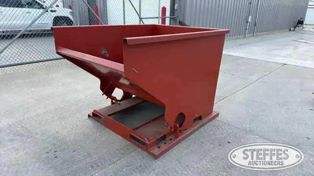 Dump hopper