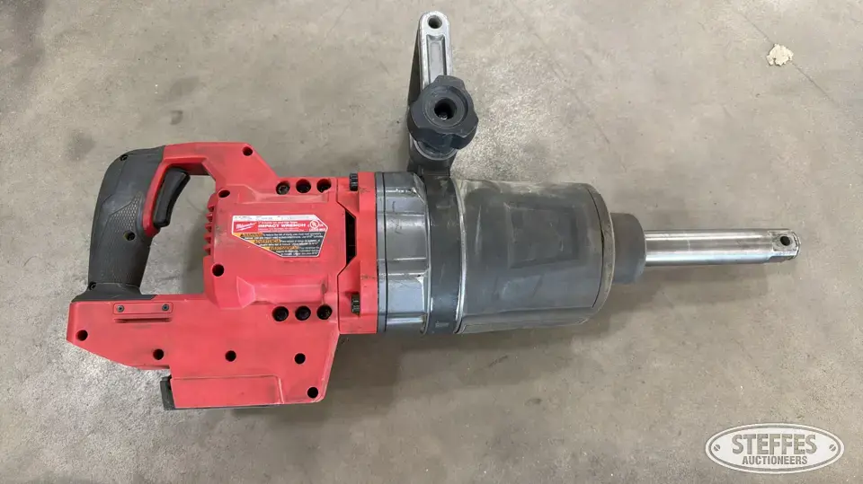Milwaukee 1” battery-operated impact Power Tool