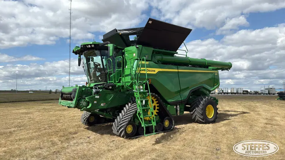 2022 John Deere X9 1100 Combine