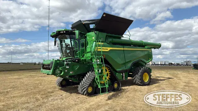 2022 John Deere X9 1100
