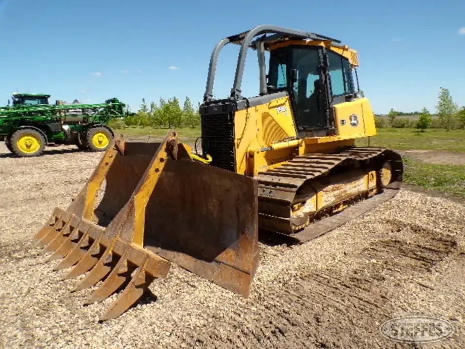 2010 John Deere 750J Dozer