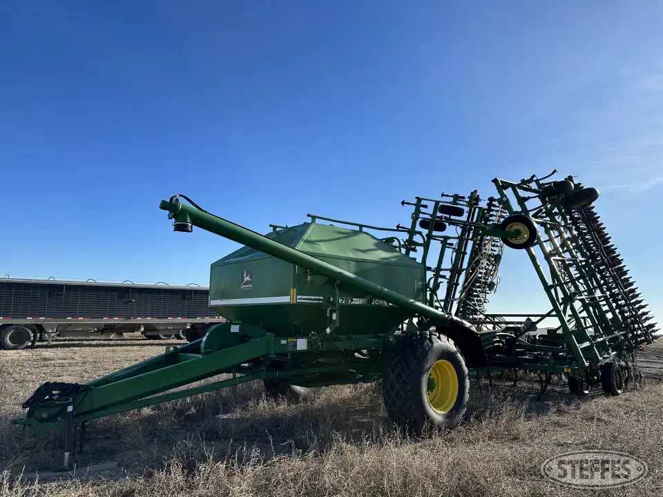John Deere 730 Air Drills and Air Seeder