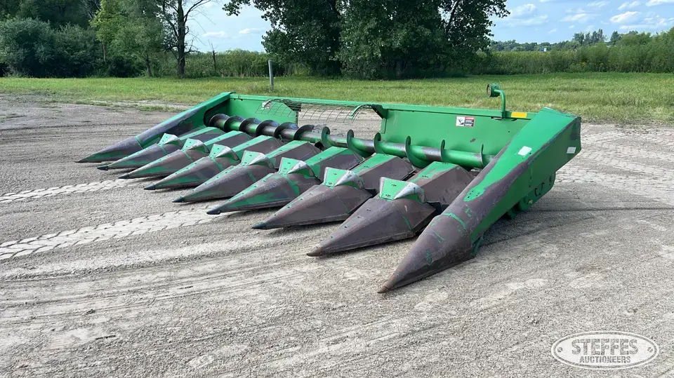 1991 John Deere 843 Corn Head