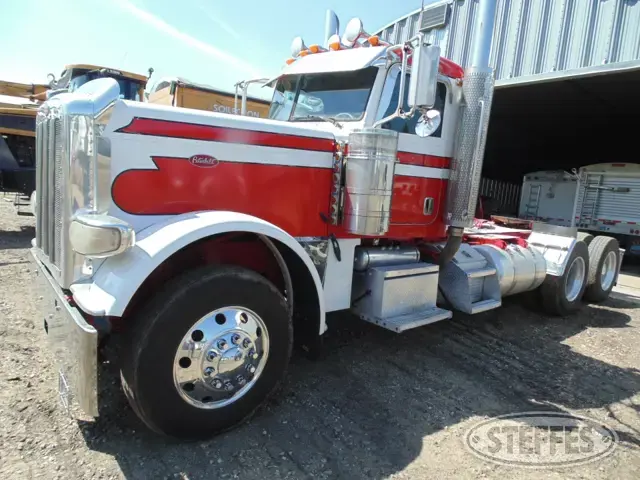 2013 Peterbilt 389