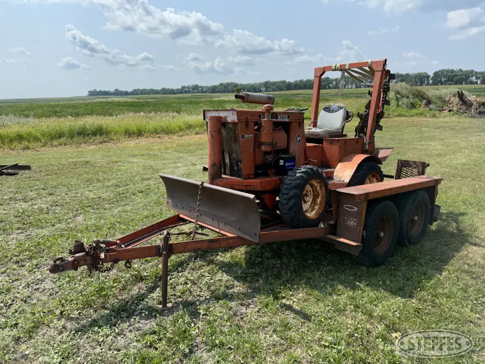 Ditch Witch 30 Trencher
