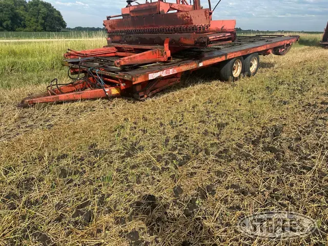 Hesston Stakmover 60