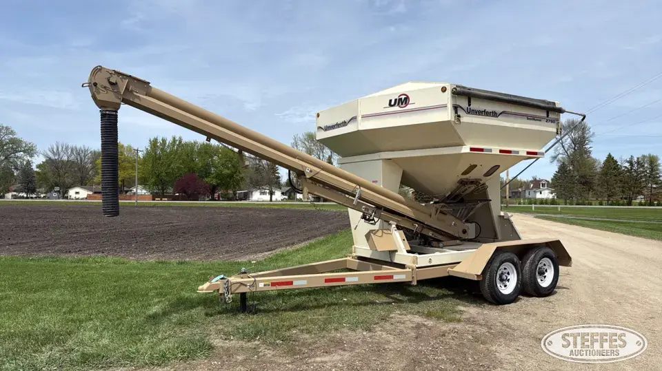 Unverferth Seed Runner 2750 Bulk Seed Tender Trailer