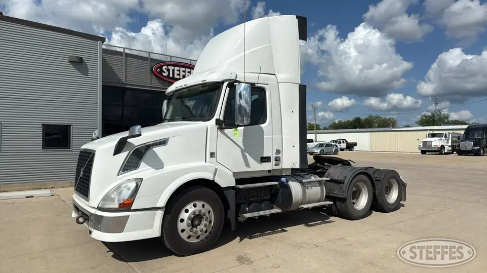 2014 Volvo VNL Conventional Truck without Sleeper