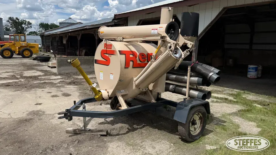 2004 REM 2100 Pneumatic Grain Equipment