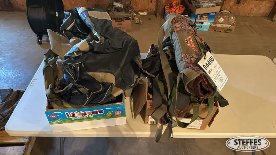 Hunting & sport bags Personal Property