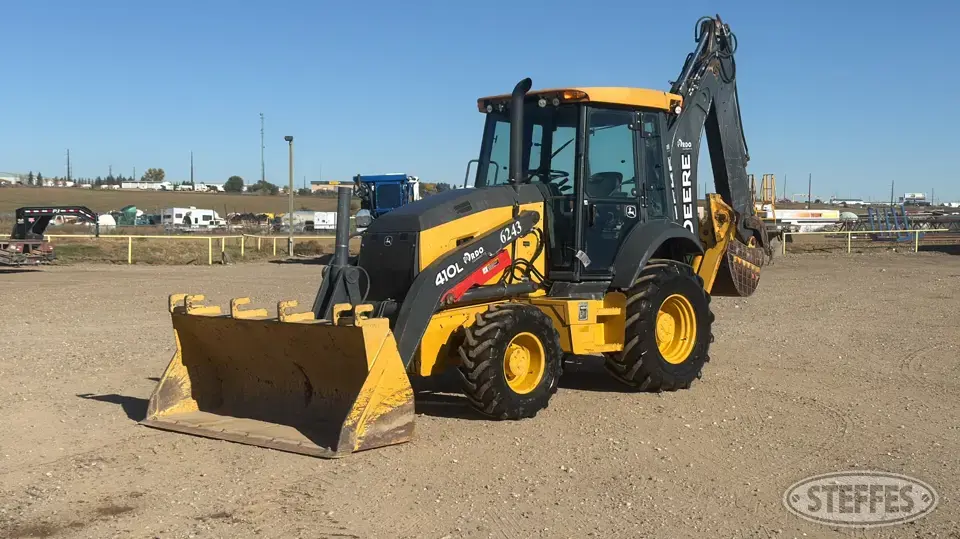 2019 Deere 410L Loader Backhoe