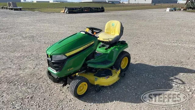 2015 John Deere X320