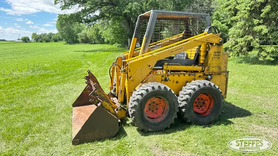 1974 Case 1737 Wheeled Skid Steer
