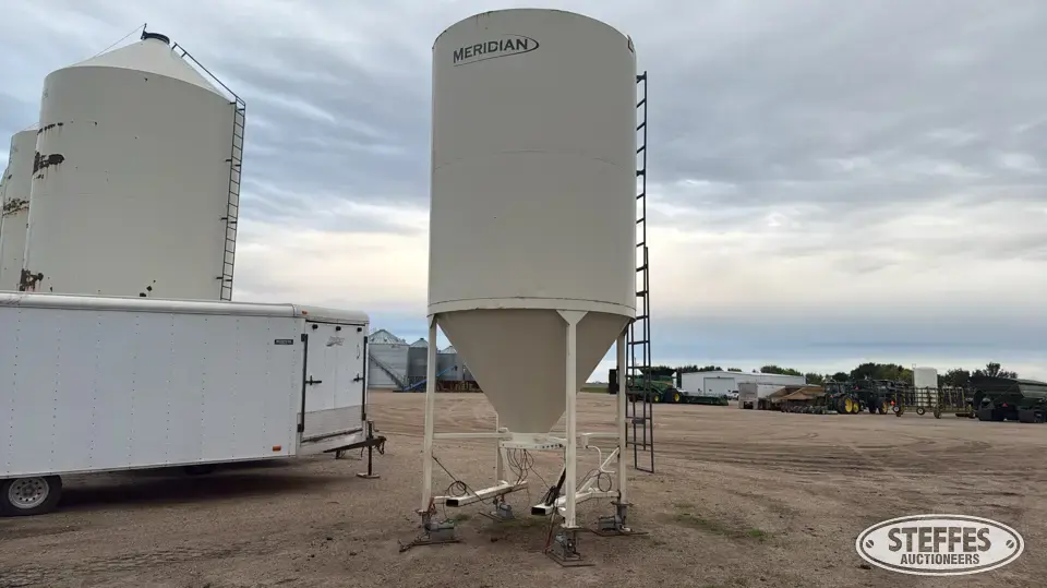 Meridian M810-55 Hopper Bin