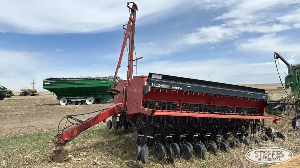 Case IH 5500 Press Drill