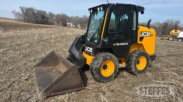 2024 JCB Teleskid 3TS-8W
