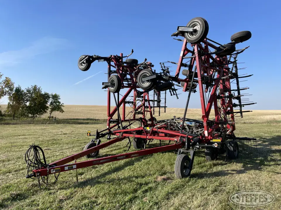 2011 Case IH 600 Flex-Till Chisel Plow