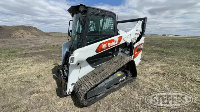 2022 Bobcat T76