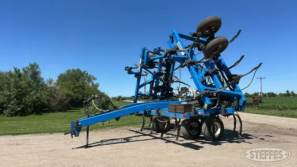 DMI Nutri-Placr 5300 NH3 Applicator