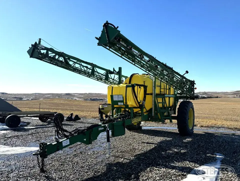2006 Summers Ultimate Pull-Type Sprayer