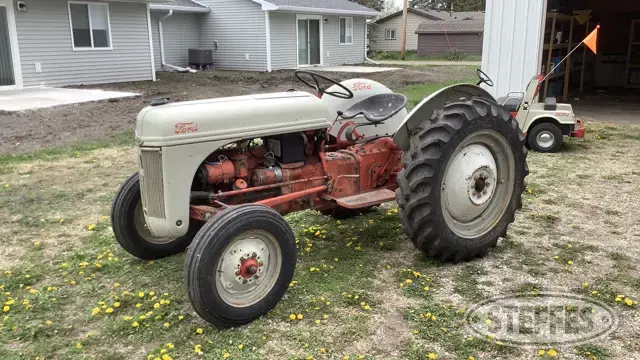 Ford 8N