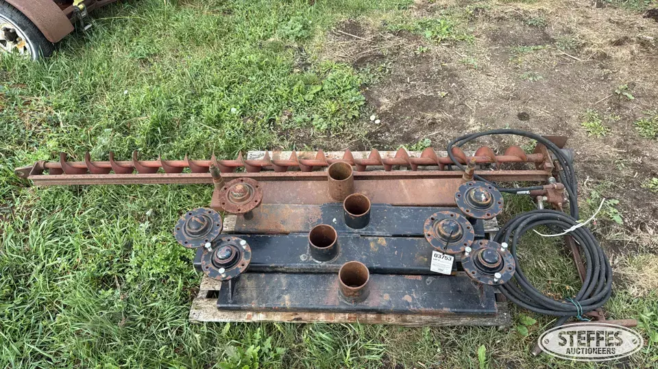 Trailer axles & bin sweep Truck-Trailer Part