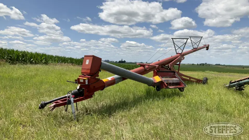 Sudenga 594 Swing Hopper Auger