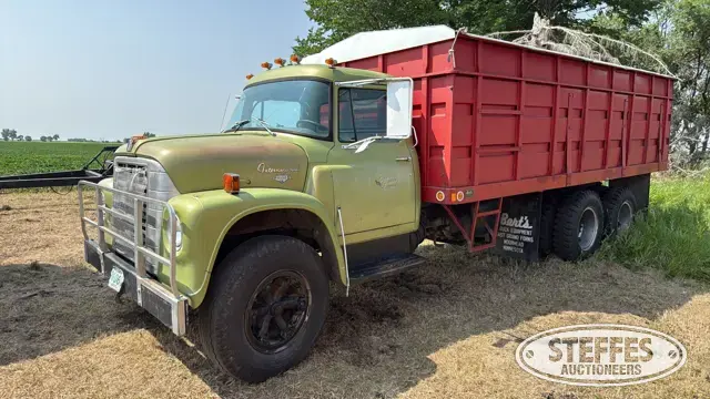 1969 International Loadstar 1800