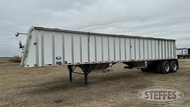 2011 Merritt 420X096X068X2C-X2SXMVT