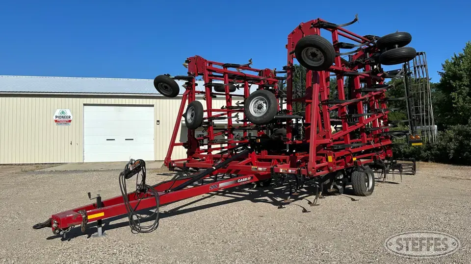 2012 Case IH Tigermate 200 Field Cultivator
