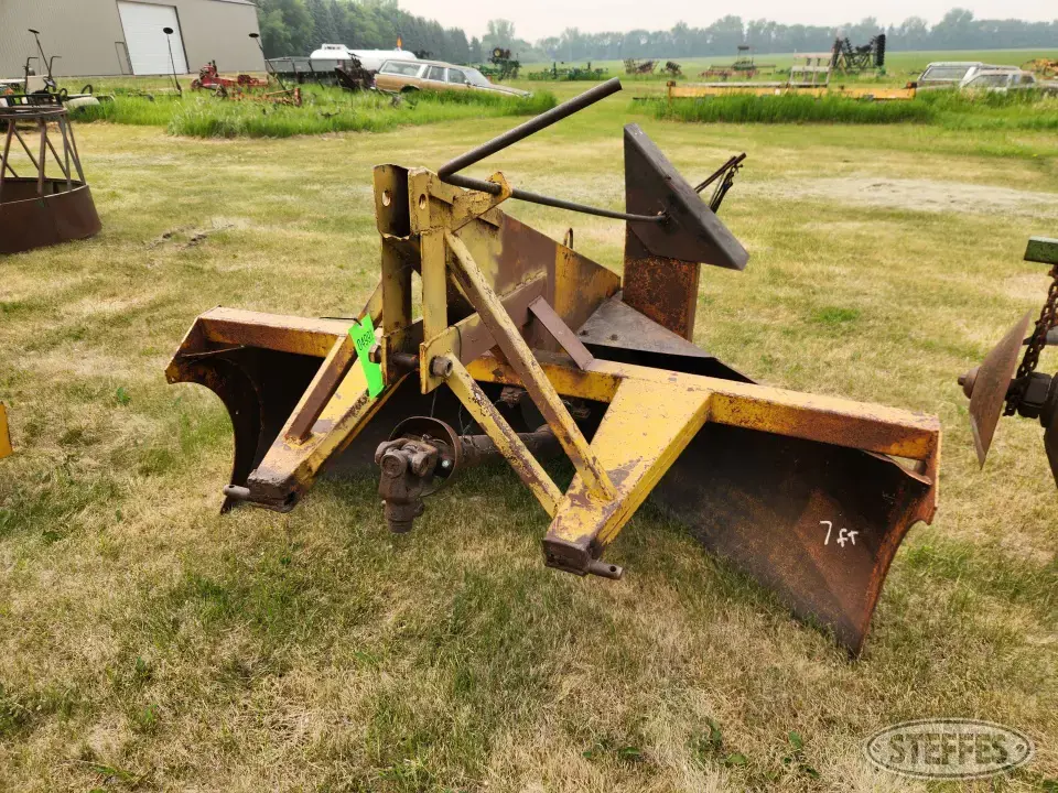 Erskine 728 3 Pt. Snowblower